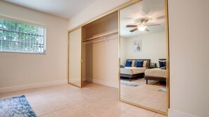 Iron/ironing board, free WiFi