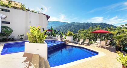 Charming 2-bedroom, 2 bath condo in Mismaloya with AC, remodeled kitchen & baths