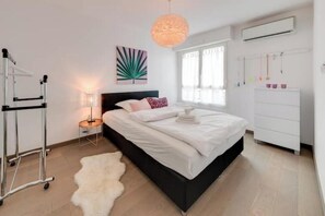 2 bedrooms, WiFi, bed sheets