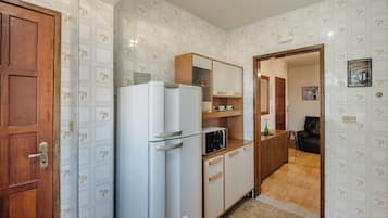 Departamento básico | Cocina privada