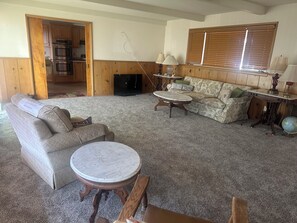 Télévision, cheminée