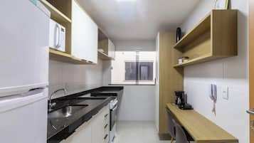 Departamento básico | Cocina privada | Utensilios de cocina