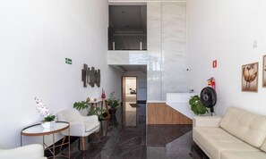 Basic Apartment | Lobby - Beautiful Apt Near the Beach in Cabo Frio Emt203 (Cabo Frio)