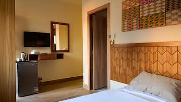 Minibar, wifi gratis y ropa de cama
