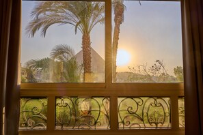 Deluxe Double Room, Golf View | Minibar, soundproofing, free WiFi, bed sheets