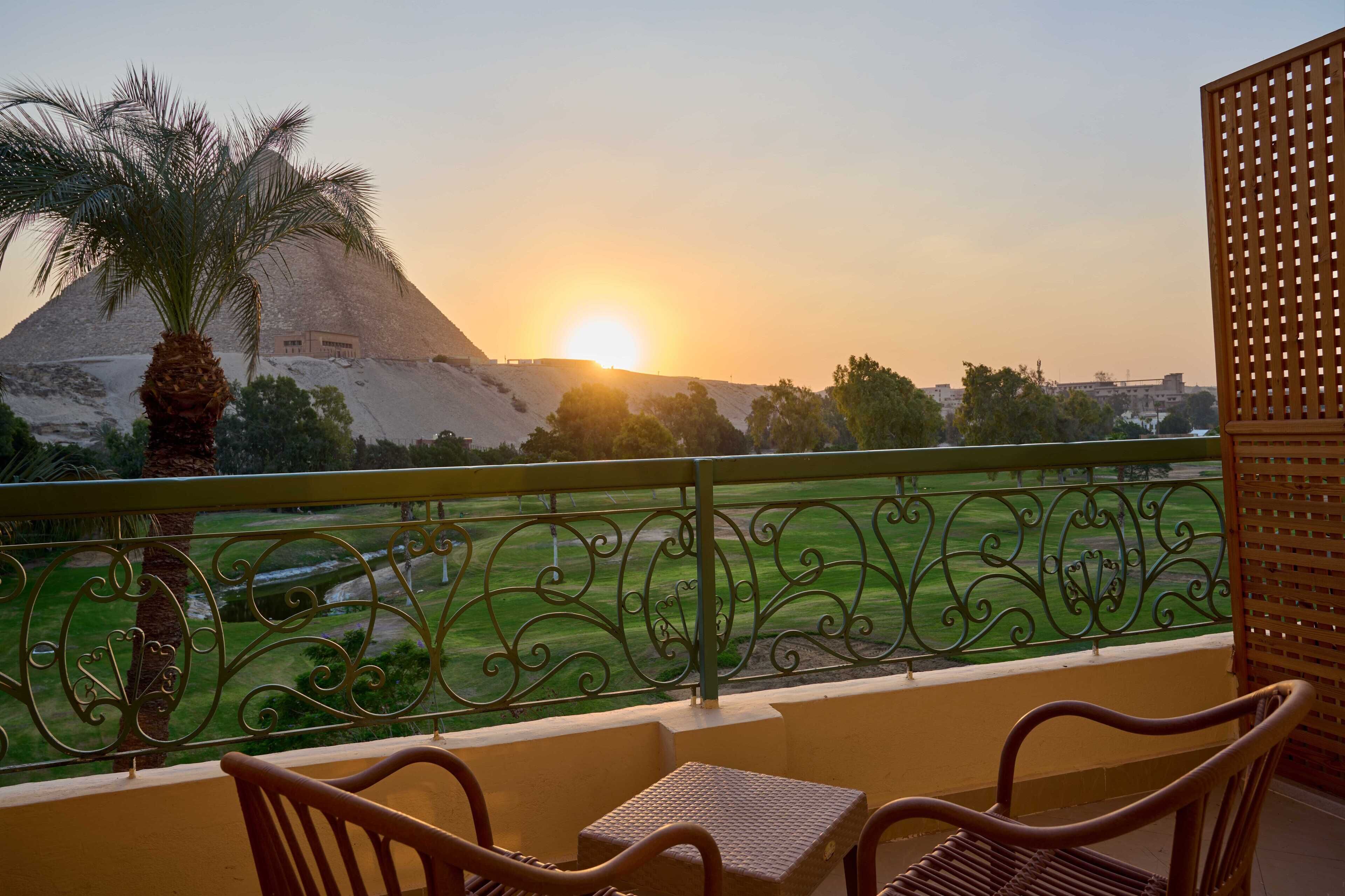 Enkeltrom – deluxe, utsikt mot golfbane | Utsikt fra balkong