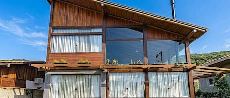 Basic Villa | Exterior
