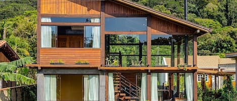 Basic Villa | Exterior