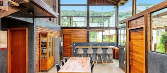 3BR Duplex w/ BBQ & Garage Near Beach Emb686