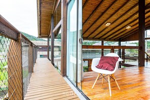 Basic Villa | Terrace/patio