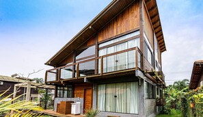 Basic Villa | Exterior - 3BR Duplex w/ BBQ & Garage Near Beach Emb686 (Bombinhas)