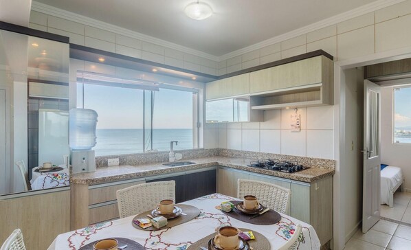 Dining - Stay With an Ocean View! Elg0071 (Barra Velha)