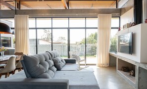 Villa | Aire de séjour | Téléviseur