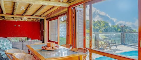 Apartment | Dining