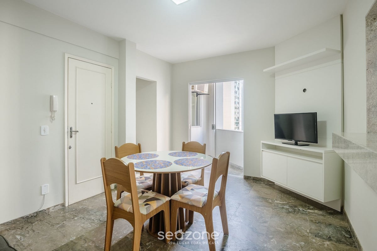 Basic Apartment | Living area