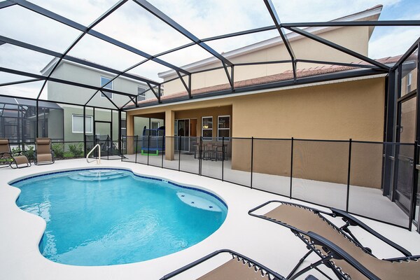 Luxury Villa In Stunning Solterra Resort - Davenport, FL