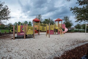 Children’s play area – outdoor