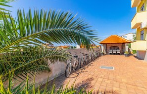 Terrace/patio - 1 bedroom awesome apartment in Medulin (Medulin)