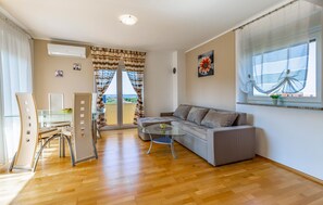 TV - Awesome apartment in Medulin with WiFi (Medulin)