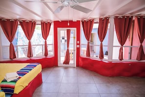1 bedroom, Internet, bed sheets
