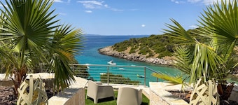 Beach front home in Potocnica