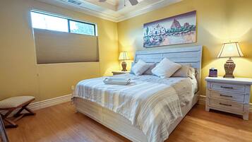 2 bedrooms, iron/ironing board, WiFi, bed sheets