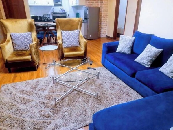 Living area - Lovely 1-bedroom apartment in Nairobi (Nairobi)
