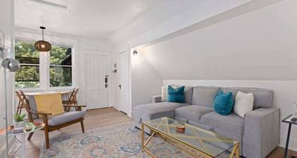 Contemporary Craftsman Steps to Old Town