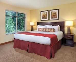 Condo, 2 quartos, para não fumantes, cozinha americana | Ferros/tábuas de passar roupa, Wi-Fi de cortesia