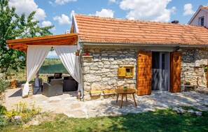 Terrace/patio - Amazing home in Puljane (Puljane)