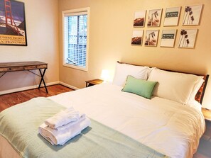3 bedrooms, iron/ironing board, free WiFi, bed sheets - Steps from Santana Row Stylish 3BR Escape (San Jose)