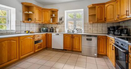 Lovely home in Nimtofte with WiFi
