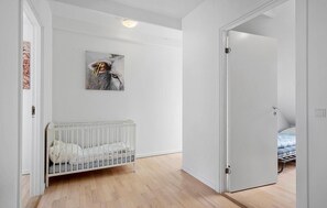 3 Schlafzimmer, Reisekinderbett, kostenloses WLAN