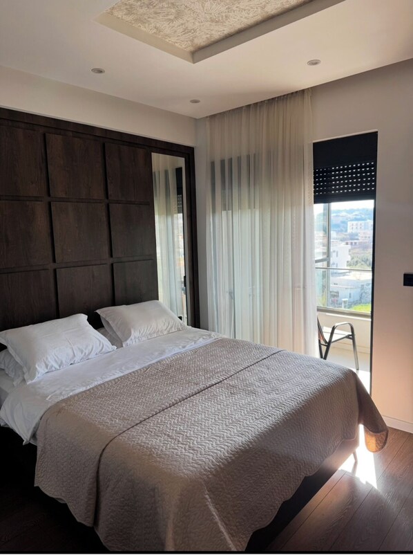 2 bedrooms, WiFi, bed sheets