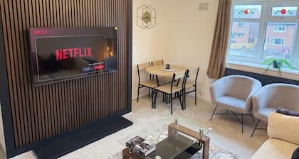 Luxury 2 Bedroom Apartment