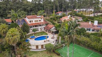 Vila Mewah | Eksterior