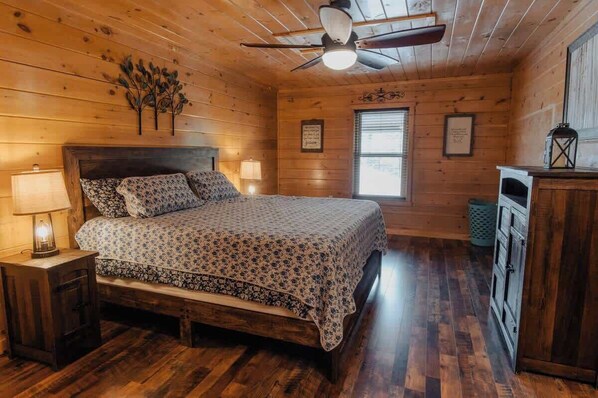 3 bedrooms, iron/ironing board, travel cot, WiFi