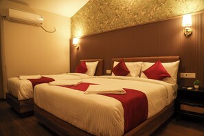 Desk, laptop workspace, free WiFi