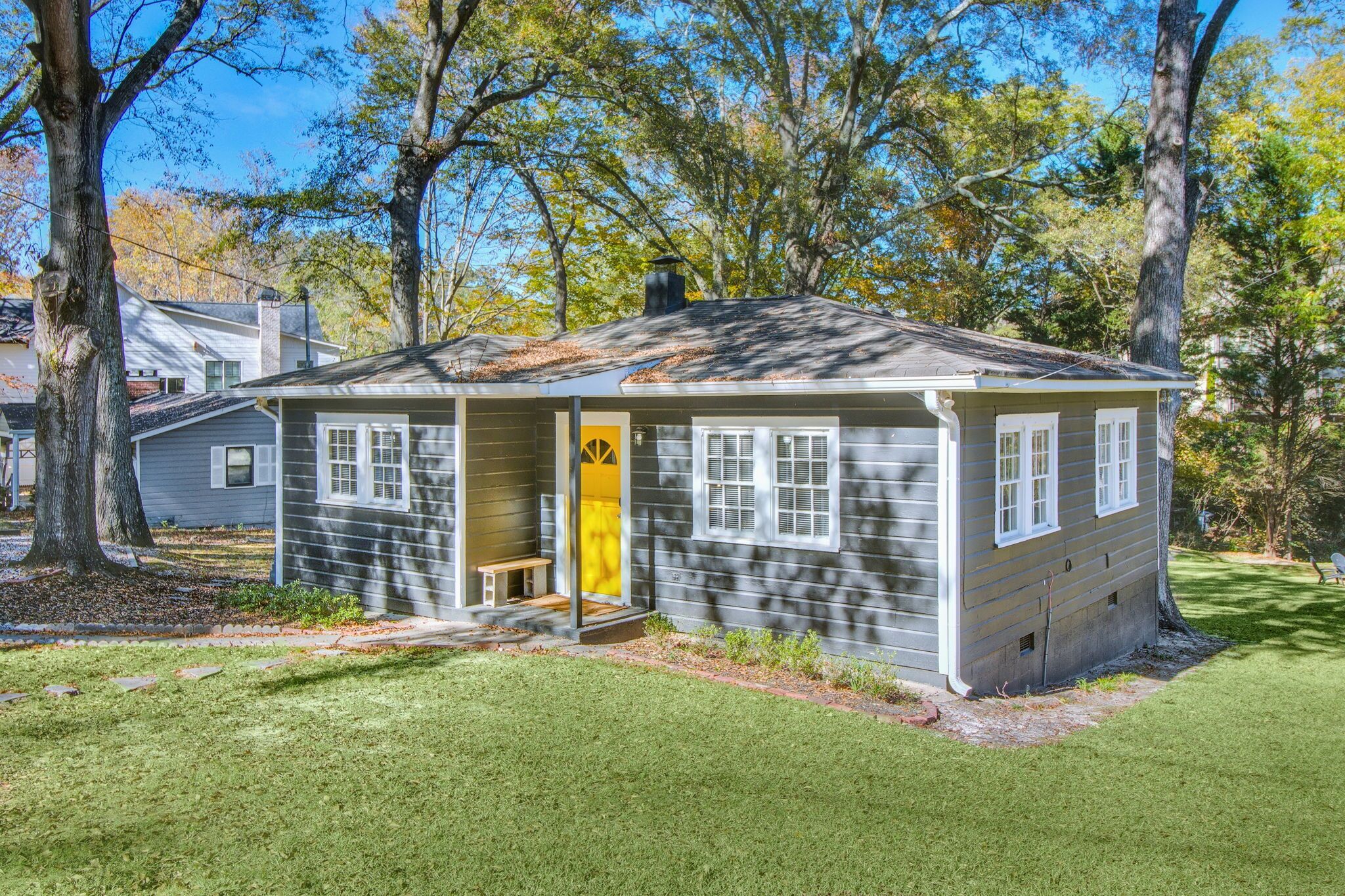 Mặt tiền nơi lưu trú