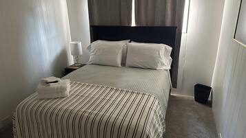 2 Schlafzimmer, Bügeleisen/Bügelbrett, WLAN, Bettwäsche