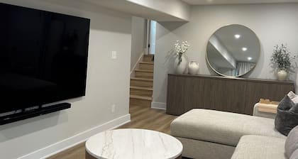 Lake Panorama Luxe Retreat with Gourmet Kitchen & Stunning Sunsets