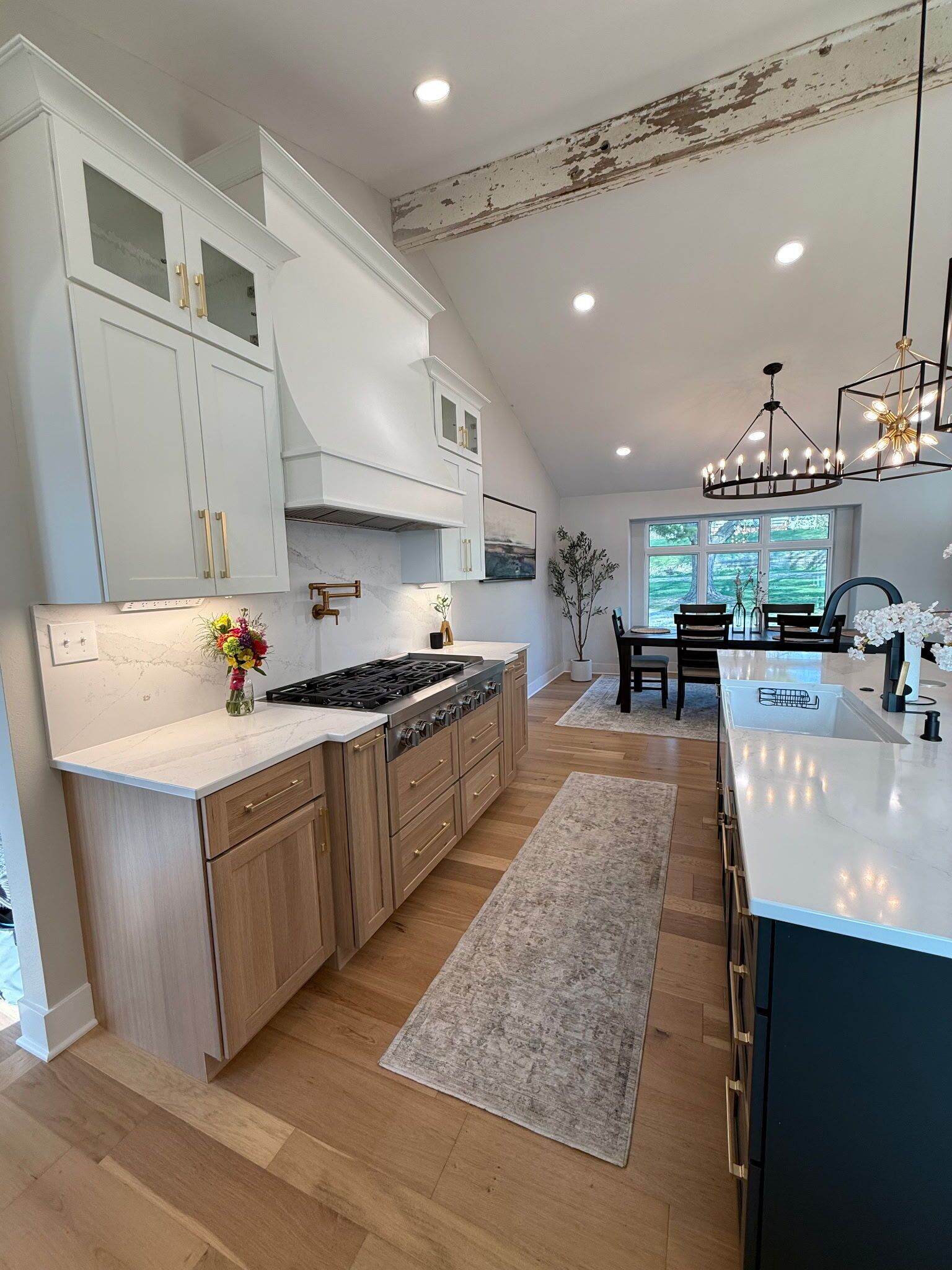 Frigorífic, microones, forn i placa de cuina 