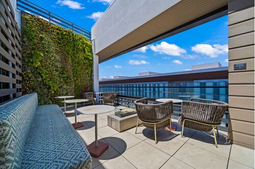 Cozy Beachside Escape / Great Views