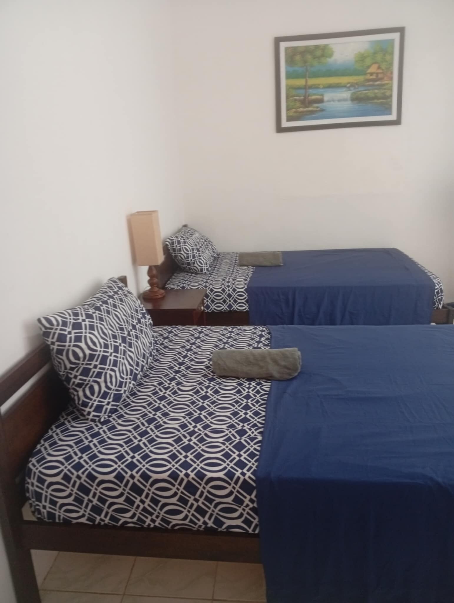 2 多间卧室、熨斗/熨衣板、上网接入