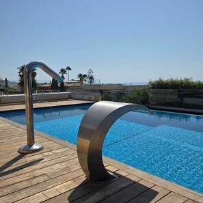 Pool - Excellent villa with 4 suites, heated pool and outdoor jacuzzi. (Luz)