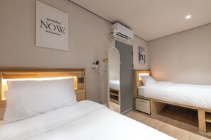 Standaard Twin kamer | Een bureau, gratis wifi, beddengoed