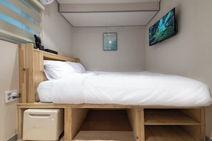 Desk, free WiFi, bed sheets