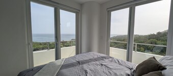 Penthouse at Duna Tower with Incredible Views