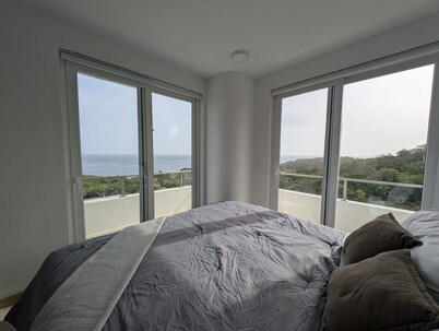 Penthouse at Duna Tower with Incredible Views