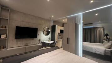 1 bedroom, internet, bed sheets